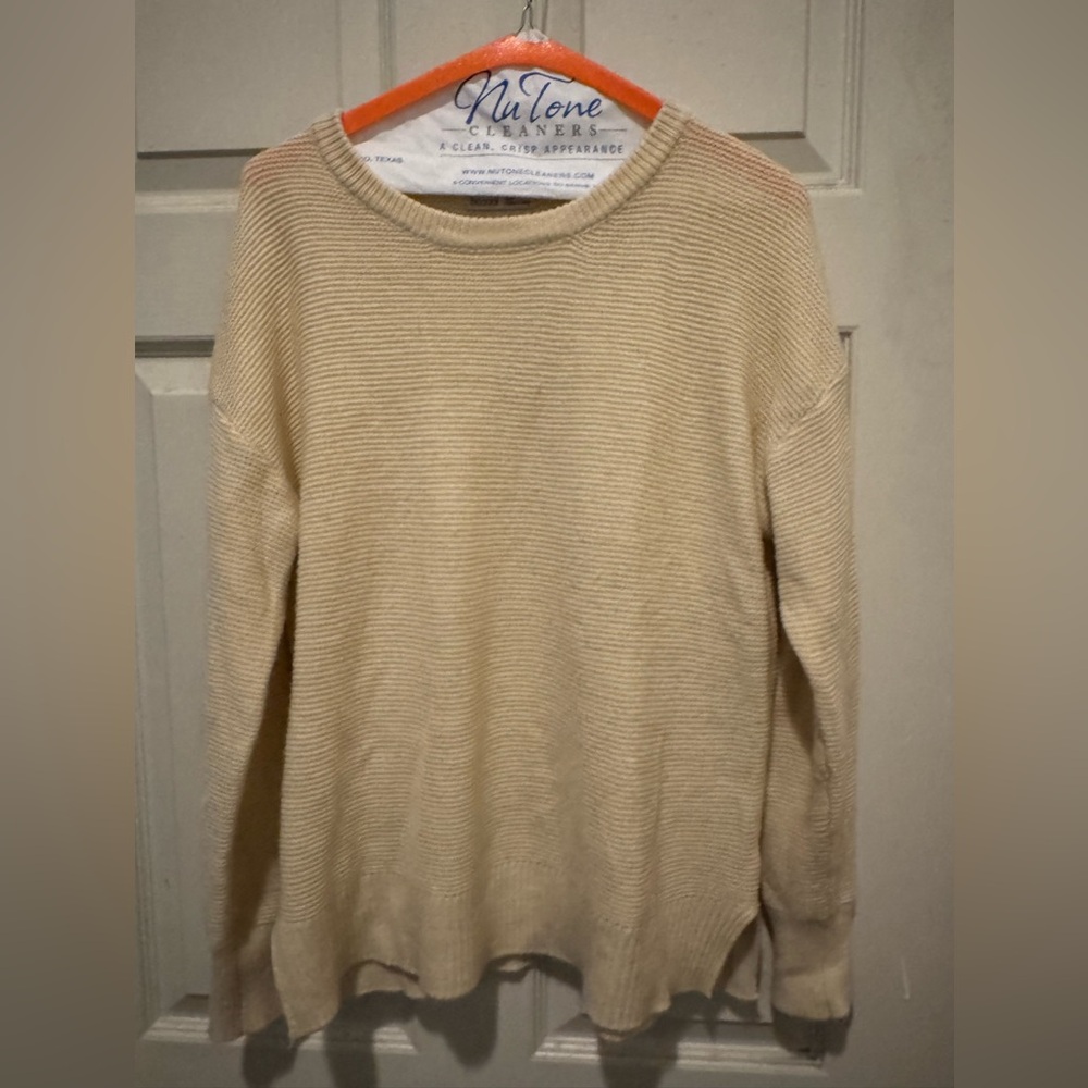 BE COOL Textured Knit Sweater in Cream